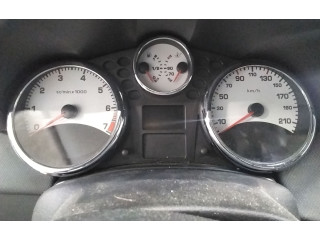 Přístrojová deska  Peugeot 207 2010 6103CT  