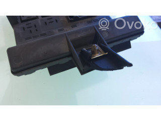   Pojistková skříňka 7703297637, 7700821586   Renault Laguna  1997