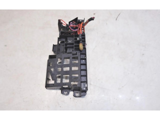   Pojistková skříňka 4E0971845   Audi A8 S8 D3 4E 2004