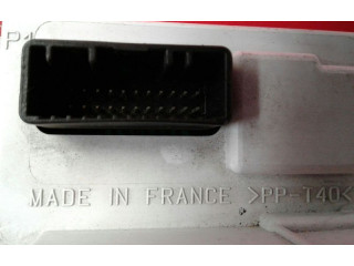 Дисплей    8200350498   Renault Megane II