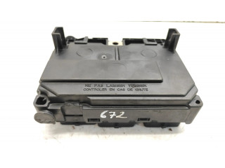 Блок предохранителей 9657718780   Citroen C5    