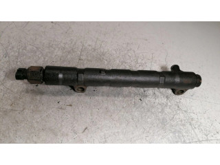 Vstřikovací lišta 8945812010   Toyota Avensis T220  pro naftový motor 2.0  