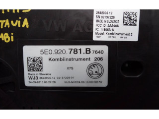 Přístrojová deska  Skoda Octavia Mk3 (5E) 2015 5E0920781B  