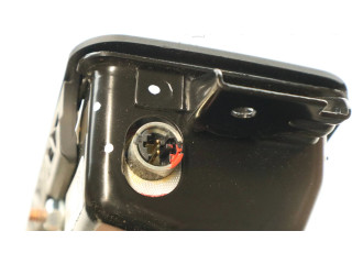 Подушка безопасности для колен 6804048, 6804048AA15   BMW M3 G80
