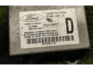 Блок подушек безопасности 5L8414B321DE   Ford Escape