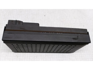   Pojistková skříňka 8645410, 8645411   Volvo S60 2002