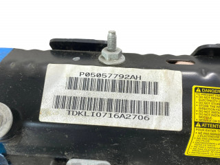 Подушка безопасности для колен 05057792AH, P05057792AH   Dodge Charger