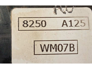 Моторчик дворников 8250A125    Mitsubishi L200