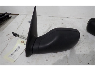 Zpětné zrcátko  Peugeot 106 2002  8148QP  