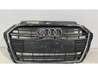 Верхняя решётка Audi A3 S3 8V 2013-2019 года 8V3853651AA      