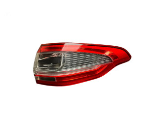 Задний фонарь правый 17318702    Ford S-MAX   2006-2015 года