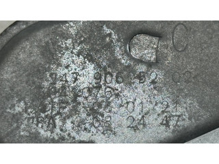 Моторчик заднего дворника A2479065202    Mercedes-Benz GLS X167