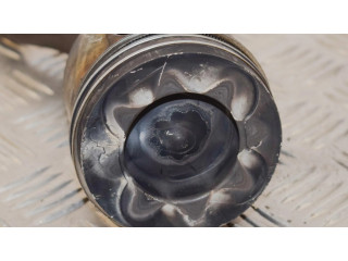 Píst A6420304120   Mercedes-Benz ML W166  pro naftový motor 3.0 OM 642.826 