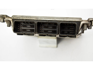 Řídící jednotka 8200095416, 0281010556   Renault Laguna II 2001