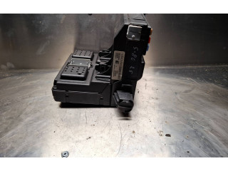  Pojistková skříňka 30728356, 12216069   Volvo S80 2004