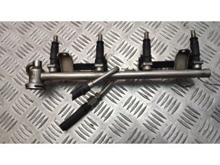 Vstřikovací lišta 06B133681L, 06B133551T   Audi A4 S4 B6 8E 8H  pro benzínový motor 2.0  