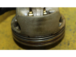 Píst 07L107103R   Audi A8 S8 D3 4E     