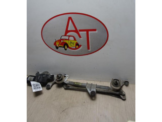 Двигатель стеклоочистителей 8250A407, 8250A407    Mitsubishi Colt 2004 - 2008 года