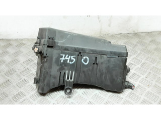   Pojistková skříňka MB100200B, MB502080B   Subaru Legacy 2009