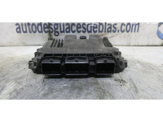 Блок управления двигателем Блок управления 8200310863   Renault Megane II