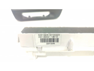 Дисплей    50513905   Alfa Romeo Giulietta