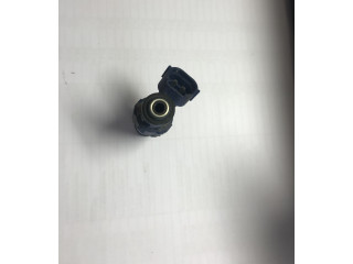 Vstřikovač 353102B000   Hyundai i30  pro benzínový motor 1.6  