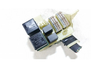 Блок предохранителей  mb9533821   Mitsubishi Space Star    