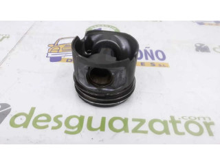 Píst 11257803033, 0840BB   BMW 7 E65 E66  pro naftový motor 2.0  