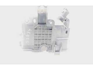   Pojistková skříňka 4529754   Peugeot 2008  2015