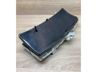 Přístrojová deska  Toyota Corolla E120 E130 2000 8380002760, 88311338  