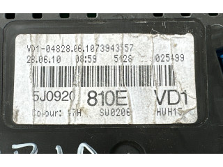 Přístrojová deska  Skoda Fabia Mk2 (5J) 2010 5J0920810E, VD104828  