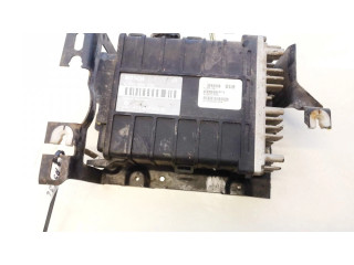 Řídící jednotka 443907403g, 0280000739   Volkswagen Jetta II 1990