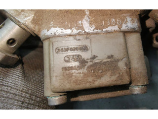 Vstřikovací lišta 0438121011, 026133353   Audi 80 90 B3     