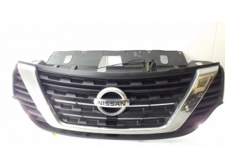 Верхняя решётка Nissan NV300 2016- года 623109057R      