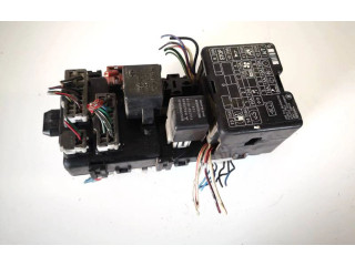 Ящик предохранителей (комплект) Mitsubishi Pajero Sport I  1996 - 2008 года mr409898, 232300-6260      