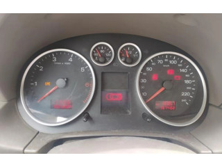 Přístrojová deska  Audi A2 2000 157.402KMS, 011  