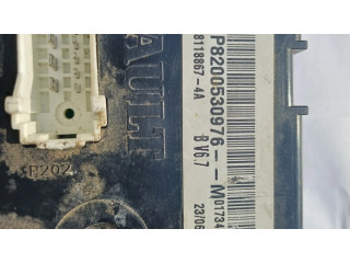 Блок комфорта P8200530976M, 281188674A   Renault Trafic II (X83)   