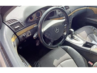 Přístrojová deska  Mercedes-Benz E AMG W211 2007 646961  