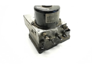 Блок АБС P30643979, 5WK84034   Volvo  V70  2000 - 2004 года