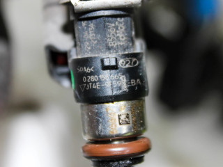 Vstřikovač JT4E9H487AE, JT4E9D280BB   Ford F150  pro benzínový motor 2.7  