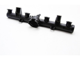 Топливная рампа 030133319AA 0280151071   Seat Ibiza III (6L)  