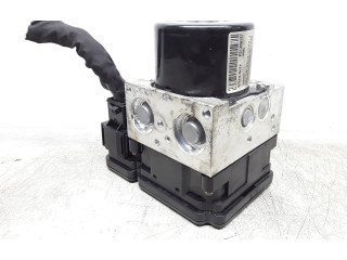 Jednotka ABS 31329137   Volvo V60 2011