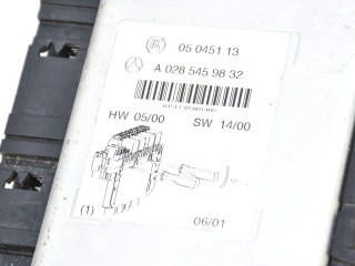   Pojistková skříňka A0285459832   Mercede-Benz S W220 1998