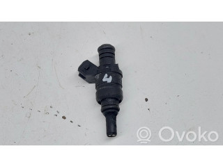 Vstřikovač 1427240   BMW 5 E60 E61  pro benzínový motor 2.2 M54 