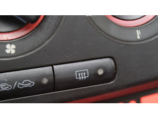 Блок управления климат-контролем    Mazda 3 I