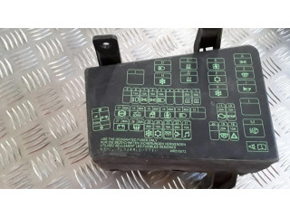 Блок предохранителей MR515572, PA6GF10GB20   Mitsubishi Space Star    