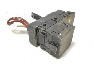   Pojistková skříňka 9611757980   Peugeot 405 1993