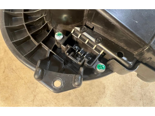Вентилятор печки    87103-0D220, 87103-02150   Toyota RAV 4 (XA40)