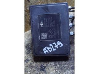 Jednotka ABS 9814482780   Peugeot 2008 I 2013