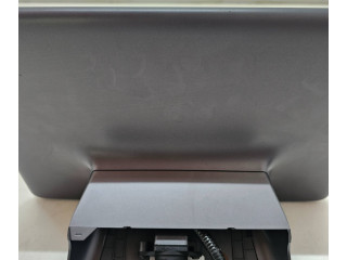 Дисплей    151677900C   Tesla Model Y